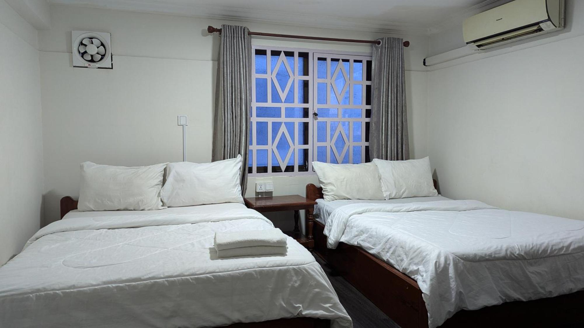 Empire House, Phnom Penh Hotel Exterior foto